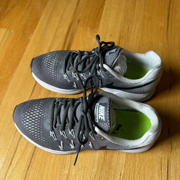 Nike Pegasus 33 Ladies sneaker Size 9 - Picture 5 of 6